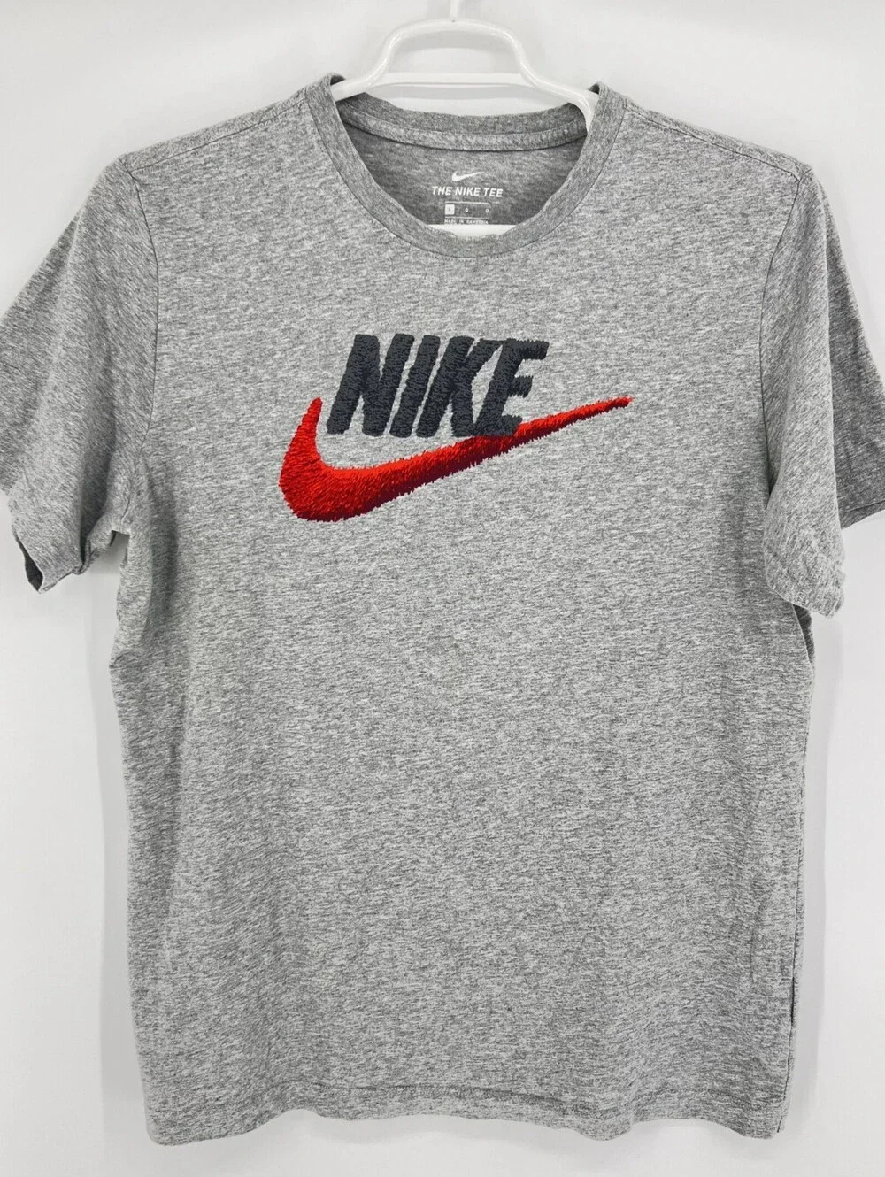 Nike Swoosh Men's Size L Grey T-shirt (1-22)